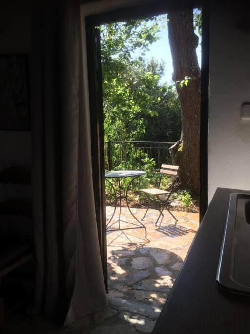 Theisoa.Old Little House In The Garden . Andritsaina. Villa Exterior photo